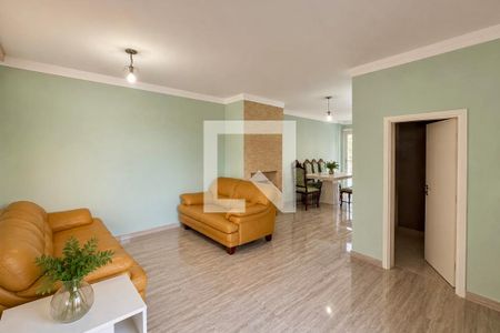 Casa para alugar com 2 quartos, 110m² em Chácara Pavoeiro, Cotia