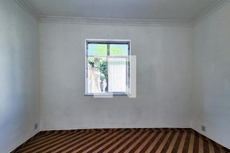 Sala  de casa de condomínio para alugar com 2 quartos, 60m² em Benfica, Rio de Janeiro