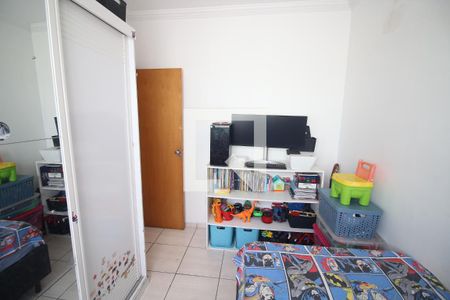 Quarto 1 de apartamento para alugar com 2 quartos, 60m² em Novo Riacho, Contagem