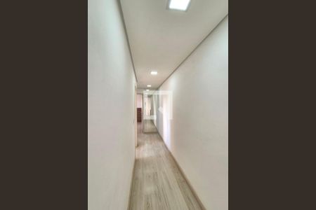 Corredor  de apartamento para alugar com 2 quartos, 50m² em Parque das Constelações, Campinas