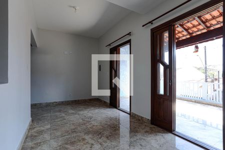 Escritório de casa para alugar com 3 quartos, 229m² em Jardim Cambuci, Mogi das Cruzes