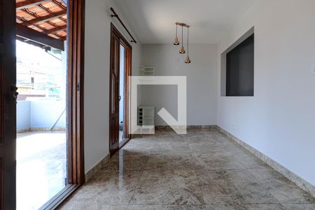 Escritório de casa para alugar com 3 quartos, 229m² em Jardim Cambuci, Mogi das Cruzes