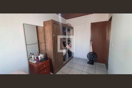 Casa para alugar com 2 quartos, 60m² em Metalúrgicos, Osasco