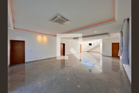 Sala de casa de condomínio à venda com 5 quartos, 1030m² em Barra da Tijuca, Rio de Janeiro