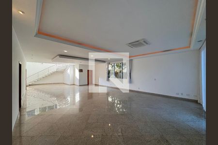 Sala de casa de condomínio à venda com 5 quartos, 1030m² em Barra da Tijuca, Rio de Janeiro