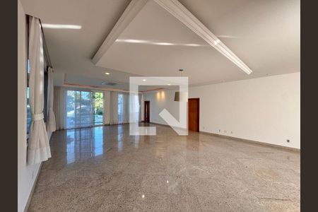 Sala de casa de condomínio à venda com 5 quartos, 1030m² em Barra da Tijuca, Rio de Janeiro