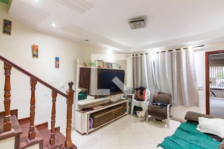 Sala  de casa à venda com 2 quartos, 140m² em Rio Pequeno, Osasco