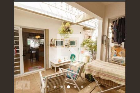 Casa à venda com 2 quartos, 125m² em Vila do Bosque, São Paulo