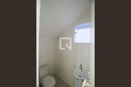 Lavabo de casa para alugar com 2 quartos, 84m² em Santo Elias, Mesquita