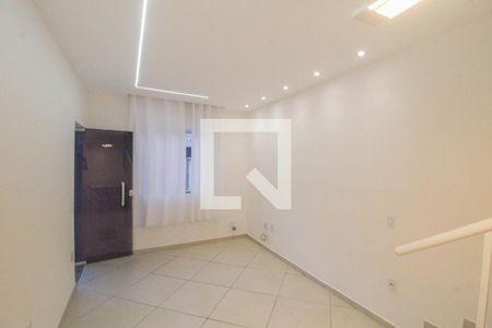 Sala de casa para alugar com 2 quartos, 84m² em Santo Elias, Mesquita