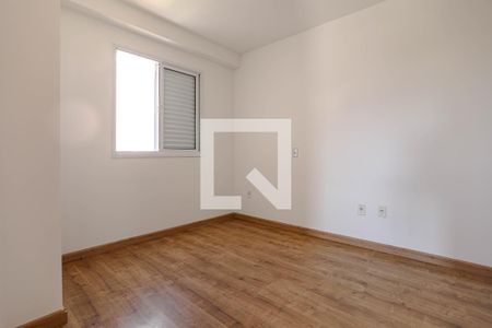Quarto 1  de apartamento para alugar com 3 quartos, 57m² em Jardim Sao Pedro, Mogi das Cruzes
