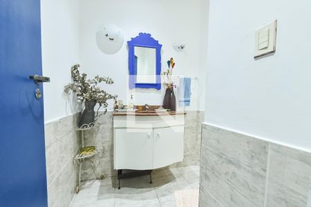 Lavabo de casa para alugar com 3 quartos, 350m² em Aclimação, São Paulo