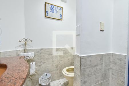 Lavabo de casa para alugar com 3 quartos, 350m² em Aclimação, São Paulo