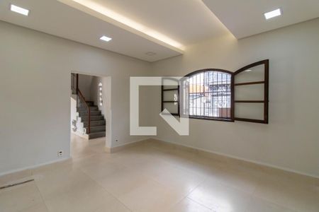 Sala de casa para alugar com 4 quartos, 270m² em Vila Galvão, Guarulhos
