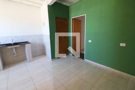 Sala/Cozinha de casa para alugar com 1 quarto, 43m² em Vila Menck, Osasco