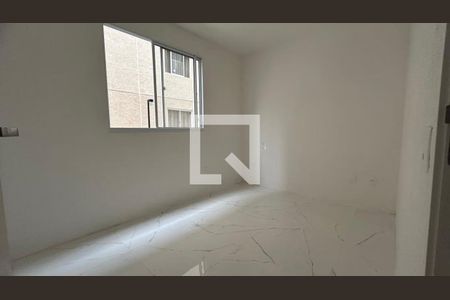 Quarto de apartamento para alugar com 1 quarto, 45m² em Jardim Betânia, Cachoeirinha