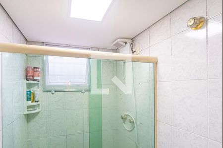 Banheiro  de apartamento à venda com 2 quartos, 55m² em Jardim Alvorada, Santo André