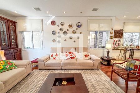 Casa à venda com 3 quartos, 366m² em Sumaré, São Paulo