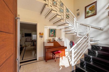 Casa à venda com 3 quartos, 366m² em Sumaré, São Paulo