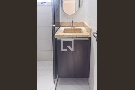 Banheiro de apartamento à venda com 2 quartos, 35m² em Rp3 (regiões de Planejamento), Santo André