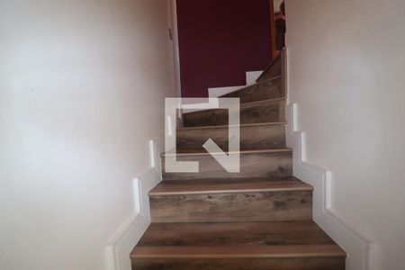 Escada de casa à venda com 2 quartos, 95m² em Vila Luzita, Santo André