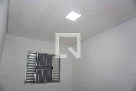 Quarto de casa para alugar com 1 quarto, 35m² em Jardim Santo Eduardo, Embu das Artes