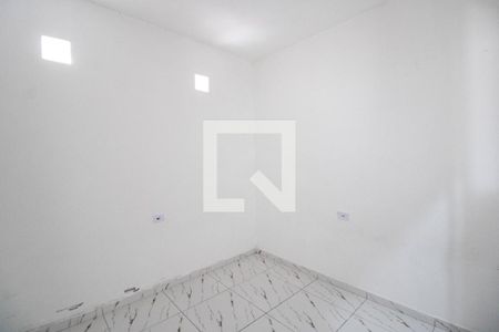 Quarto 2 de casa para alugar com 2 quartos, 100m² em Jardim Record, Taboão da Serra