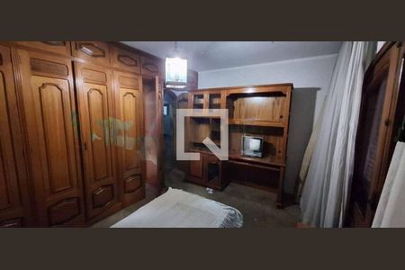 Casa à venda com 3 quartos, 300m² em Vila Londrina, São Paulo
