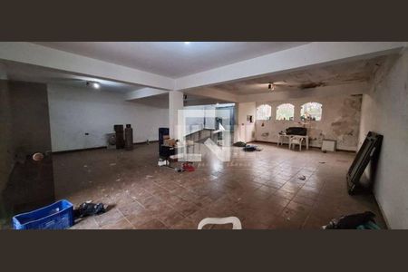 Casa à venda com 3 quartos, 300m² em Vila Londrina, São Paulo