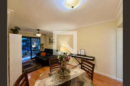 Sala de apartamento para alugar com 2 quartos, 70m² em Cidade Monções, São Paulo