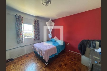 Quarto 2 de casa à venda com 6 quartos, 250m² em Jardim Eliane, São Paulo