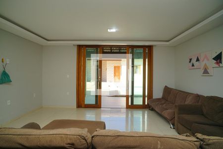 Sala de casa para alugar com 4 quartos, 438m² em Itaipuaçu, Maricá
