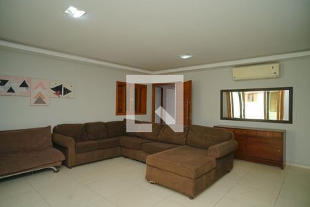 Sala de casa para alugar com 4 quartos, 438m² em Itaipuaçu, Maricá