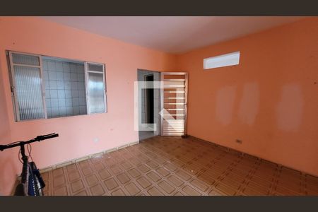 Sala de casa para alugar com 8 quartos, 315m² em Parque Recanto Monica, Itaquaquecetuba