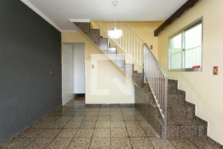 Sala de casa para alugar com 3 quartos, 148m² em Vila Carmosina, São Paulo