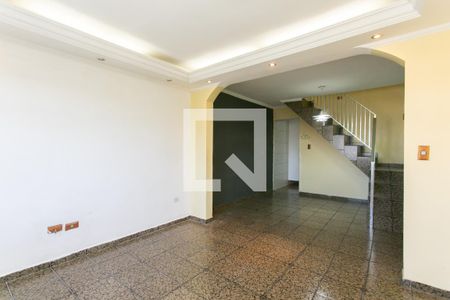Sala de casa para alugar com 3 quartos, 148m² em Vila Carmosina, São Paulo