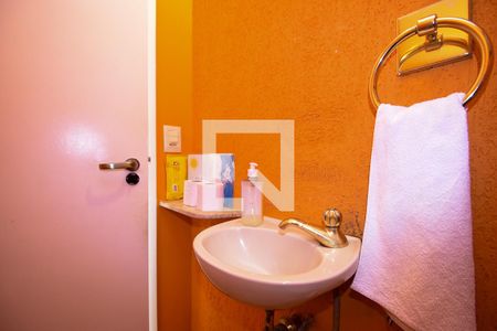 lavabo de casa à venda com 3 quartos, 240m² em Sumaré, São Paulo
