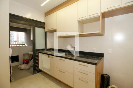 Sala e Cozinha de apartamento para alugar com 2 quartos, 73m² em Pinheiros, São Paulo