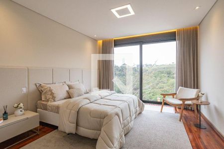 Casa à venda com 4 quartos, 370m² em Alphaville, Santana de Parnaíba