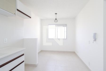 Sala/Cozinha de apartamento à venda com 2 quartos, 33m² em Fazenda Aricanduva, São Paulo