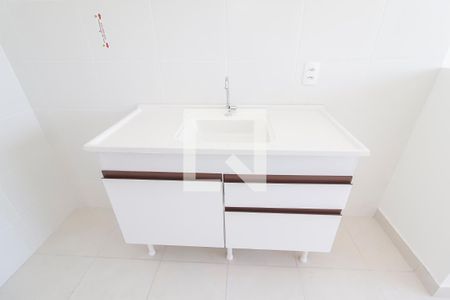 Sala/Cozinha de apartamento à venda com 2 quartos, 33m² em Fazenda Aricanduva, São Paulo