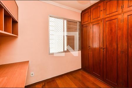 Quarto 1 de apartamento à venda com 3 quartos, 80m² em Sagrada Família, Belo Horizonte