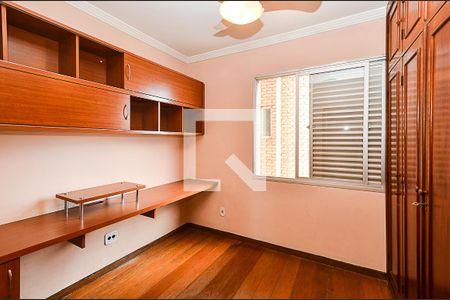 Quarto 1 de apartamento à venda com 3 quartos, 80m² em Sagrada Família, Belo Horizonte