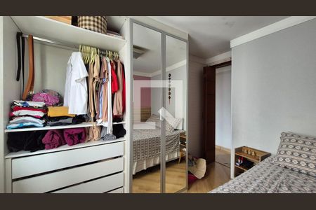 Quarto  de apartamento à venda com 2 quartos, 44m² em Vila Aquilino, Santo André