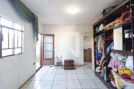 Casa à venda com 4 quartos, 150m² em Parque Edu Chaves, São Paulo