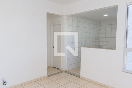 Sala de apartamento para alugar com 2 quartos, 44m² em Cosmos, Rio de Janeiro