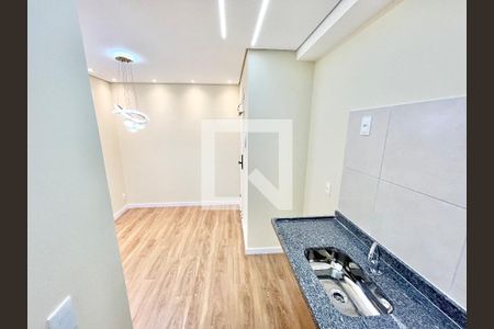 Sala/Cozinha de apartamento para alugar com 3 quartos, 58m² em Limão, São Paulo