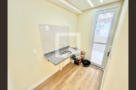 Sala/Cozinha de apartamento para alugar com 3 quartos, 58m² em Limão, São Paulo