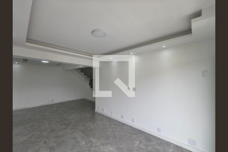 Apartamento à venda com 4 quartos, 220m² em Freguesia (jacarepaguá), Rio de Janeiro