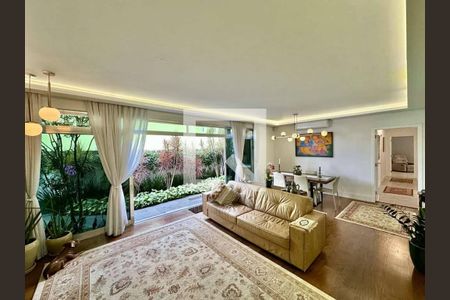 Sala de casa à venda com 4 quartos, 216m² em Lapa, São Paulo